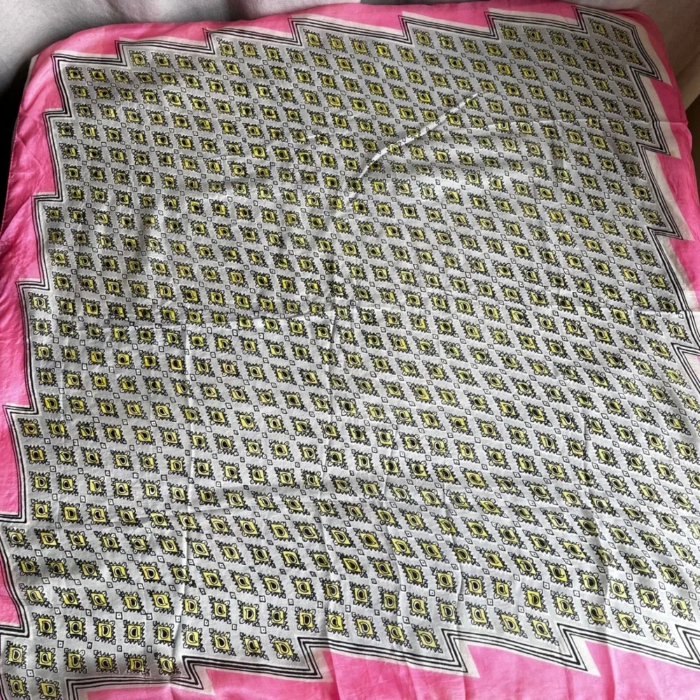 Vintage Scarfs by Kimbol Pink Geometric Scarf